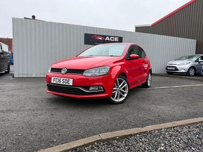 Used VW Polo SEL 110 HP (80 kW) 2016 Red Hatchback
