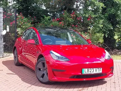 Used Tesla Model 3 RWD 11 kW (15 HP) 2023 Red Sedan