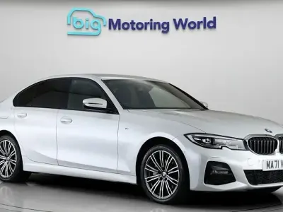 Begagnad BMW 330e M Sport 292 HK (214 kW) 2021 Vit Sedan