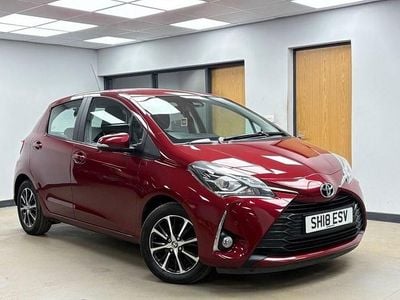 Used Toyota Yaris 111 HP (81 kW) 2018 Red Hatchback