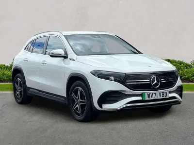 Begagnad Mercedes EQA250 AMG line 139 kW (190 HK) 2021 Vit SUV