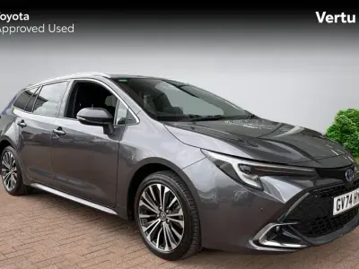 Używany Toyota Corolla Design 140 KM (102 kW) 2024 Szary Kombi