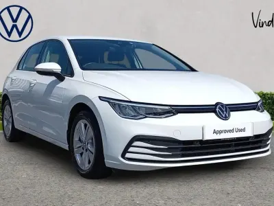 Used VW Golf VIII Life 147 HP (108 kW) 2023 White Hatchback