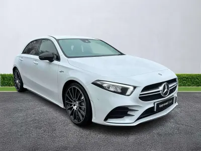 Begagnad Mercedes A35 AMG Executive 2022 Vit Halvkombi