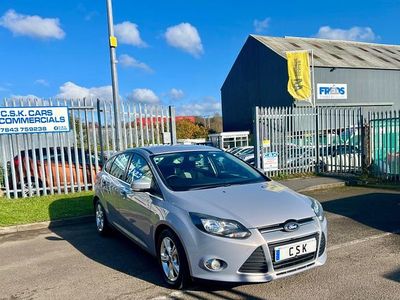 Used Ford Focus Zetec 115 HP (84 kW) 2012 Silver Hatchback