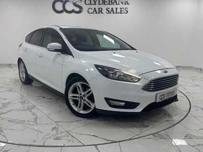 Used Ford Focus Zetec 120 HP (88 kW) 2017 White Hatchback