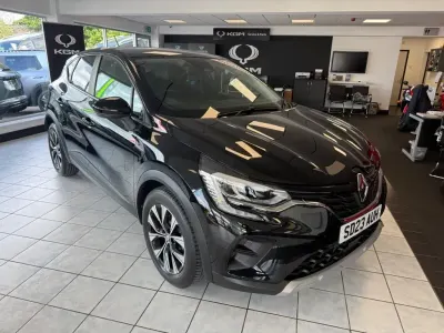 Second-hand Renault Captur Evolution 2023 Negru SUV