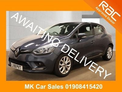 Used Renault Clio IV Dynamique 90 HP (66 kW) 2018 Grey Hatchback