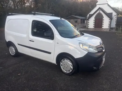 Begagnad Renault Kangoo Business 2021 Vit Van