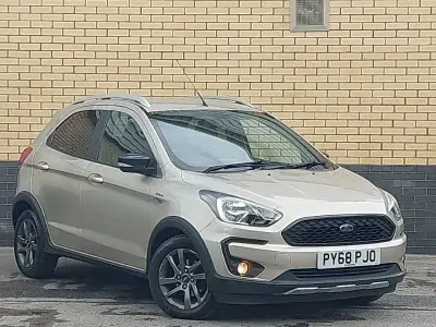 Begagnad Ford Ka Plus Active 85 HK (62 kW) 2018 Silver Halvkombi