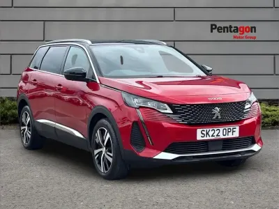 Used Peugeot 5008 GTi 128 HP (94 kW) 2022 Red SUV