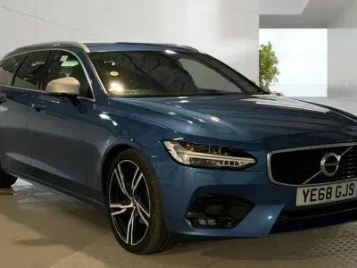 Used Volvo V90 R-Design Pro 2018 Blue Estate