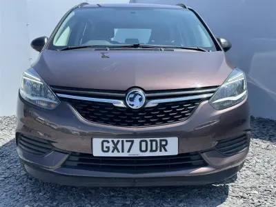 Used Vauxhall Zafira Tourer Design Edition 140 HP (102 kW) 2017 Brown MPV