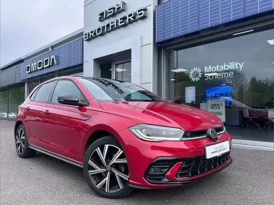 Usado VW Polo Black Edition 113 CV (83 kW) 2025 Rojo Utilitario