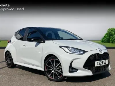 Second-hand Toyota Yaris Hybrid Sport 131 CP (96 kW) 2026 Hatchback