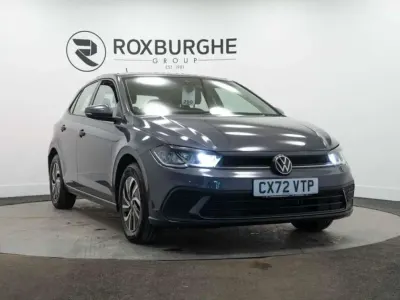 Usata VW Polo Life 95 CV (69 kW) 2023 Grigio Utilitaria