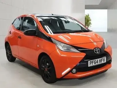 Used Toyota Aygo X-cite 69 HP (50 kW) 2015 Orange Hatchback