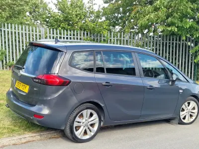 Used Vauxhall Zafira SRi 2013 Grey MPV