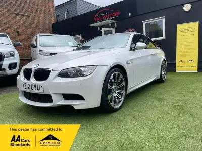Begagnad BMW M3 Cabriolet Shadowline 2012 Vit Cab