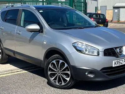 Used Nissan Qashqai N-TEC 117 HP (86 kW) 2012 Silver SUV