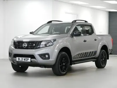 Used Nissan Navara N-Guard 190 HP (139 kW) 2021 Grey Pickup