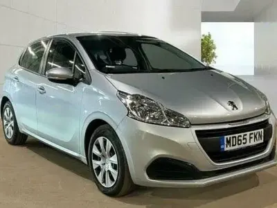 Used Peugeot 208 Access 68 HP (50 kW) 2015 Silver Hatchback
