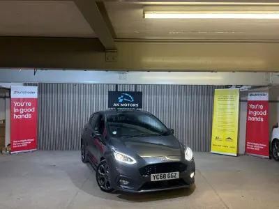Używany Ford Fiesta ST-Line 100 KM (73 kW) 2018 Szary Hatchback