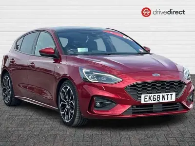 Used Ford Focus ST-Line X 120 HP (88 kW) 2018 Red Hatchback