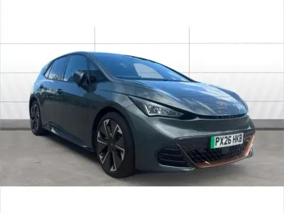 Begagnad Cupra Born e-Boost 236 kW (322 HK) 2026 Grön Halvkombi