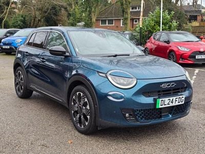 Used Fiat 600E La Prima 11 kW (15 HP) 2024 Green Hatchback