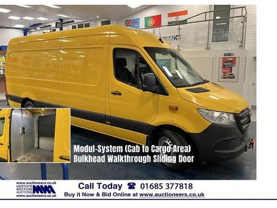 Used Mercedes Sprinter Progressive 143 HP (105 kW) 2020 Yellow Van