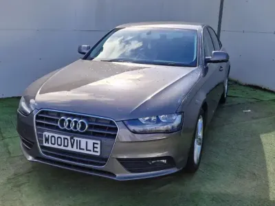 Begagnad Audi A4 163 HK (119 kW) 2015 Grå Sedan