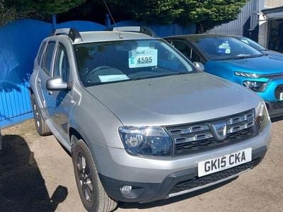Used Dacia Duster Lauréate 110 HP (80 kW) 2015 Silver SUV