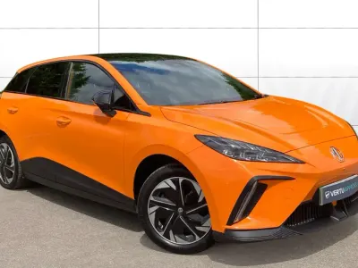 Used MG MG4 EV Trophy 149 kW (203 HP) 2023 Orange Hatchback