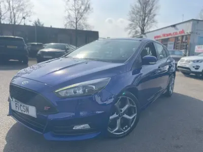 Used Ford Focus ST 185 HP (136 kW) 2015 Blue Hatchback