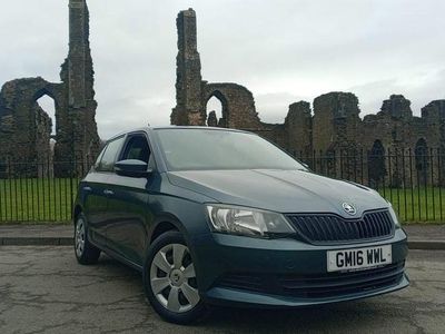 Used Skoda Fabia 60 HP (44 kW) 2016 Grey Hatchback