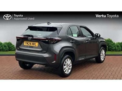 Used Toyota Yaris Cross 113 HP (83 kW) 2024 Grey SUV