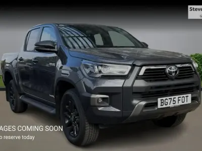 Used Toyota HiLux 201 HP (147 kW) 2025 Grey Pickup