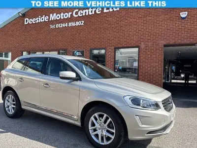 Used Volvo XC60 SE Lux 190 HP (139 kW) 2017 Gold SUV