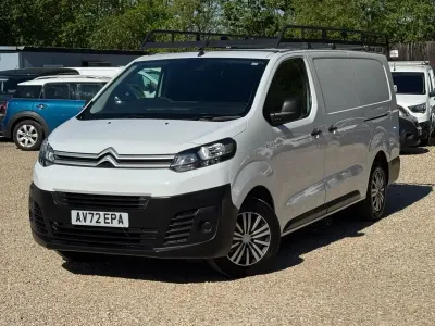 Używany Citroën Dispatch 2022 Biały Minivan