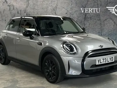 Used Mini Cooper Classic 136 HP (100 kW) 2024 Silver Hatchback