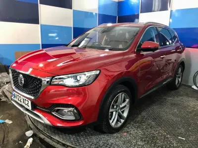 Używany MG HS Exclusive 258 KM (189 kW) 2022 Czerwony SUV