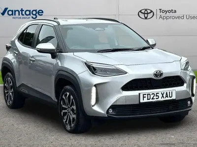 Used Toyota Yaris Cross Design 113 HP (83 kW) 2025 Silver SUV