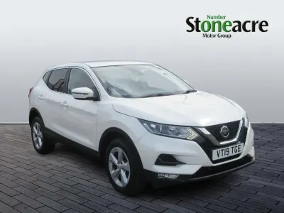 Used Nissan Qashqai Acenta Premium 115 HP (84 kW) 2019 White SUV