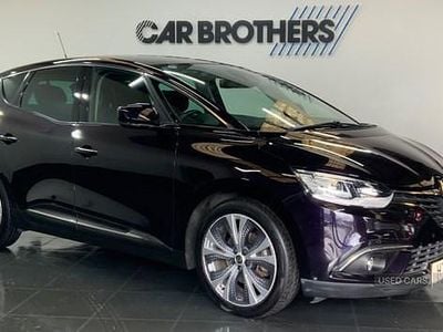 Used Renault Scénic IV Signature 2019 Mauve/purple MPV