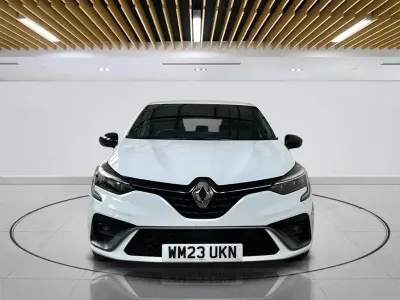 Używany Renault Clio V RS Line 90 KM (66 kW) 2023 Biały Hatchback