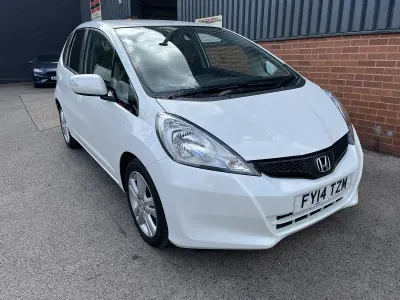 Used Honda Jazz ES 99 HP (72 kW) 2014 White Hatchback