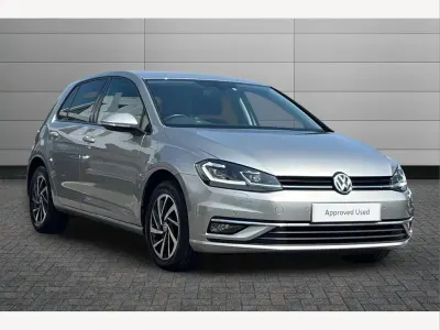 Used VW Golf VIII Edition 148 HP (108 kW) 2020 Tungsten silver Hatchback