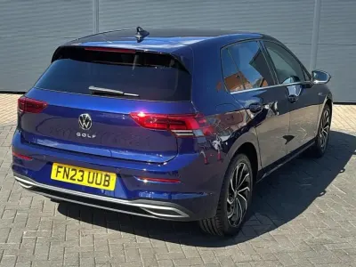 Used VW Golf VIII Edition 128 HP (94 kW) 2023 Blue Hatchback