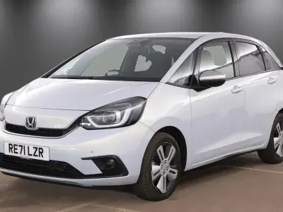 Used Honda Jazz Hybrid 109 HP (80 kW) 2021 White Hatchback